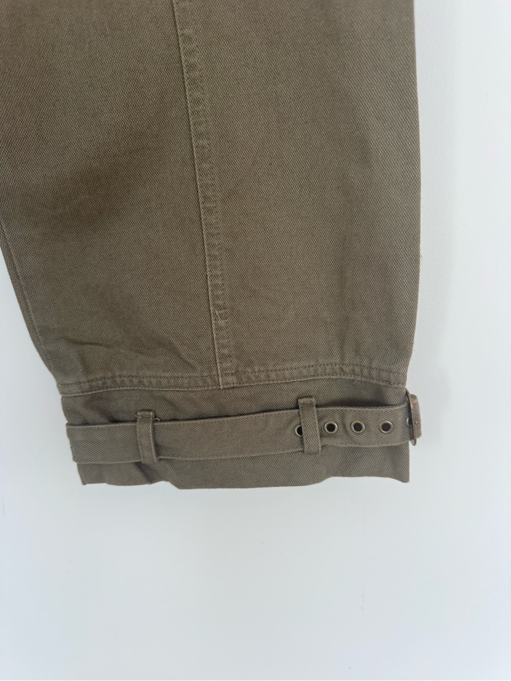 Army Green Cargo Cropped Capri Pants Size 8 - Picture 3 of 6